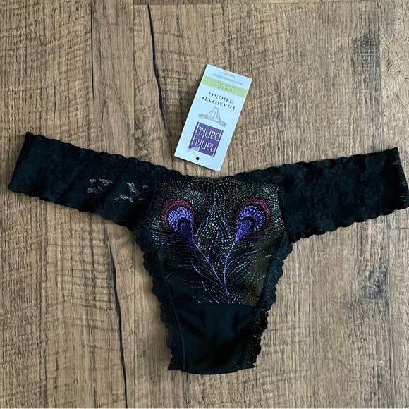 Hanky Panky limited edition Diamond Rise (low rise) thongs set of 2 New w/ tags - Picture 13 of 13